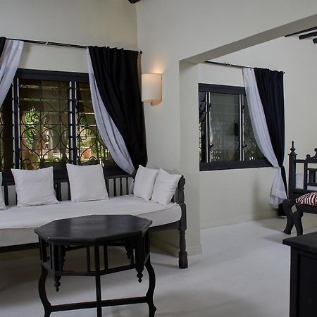 Saffron Garden Malindi Hotel ภายนอก รูปภาพ