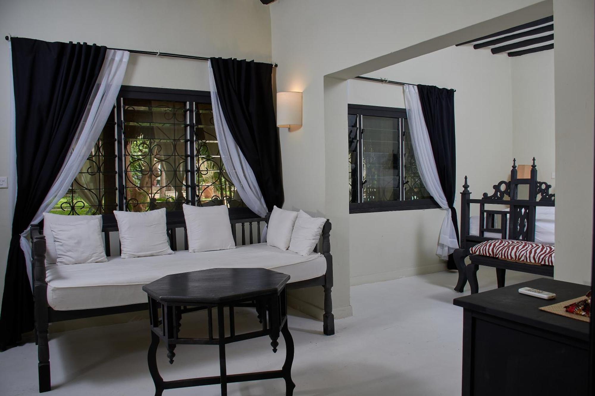 Saffron Garden Malindi Hotel ภายนอก รูปภาพ