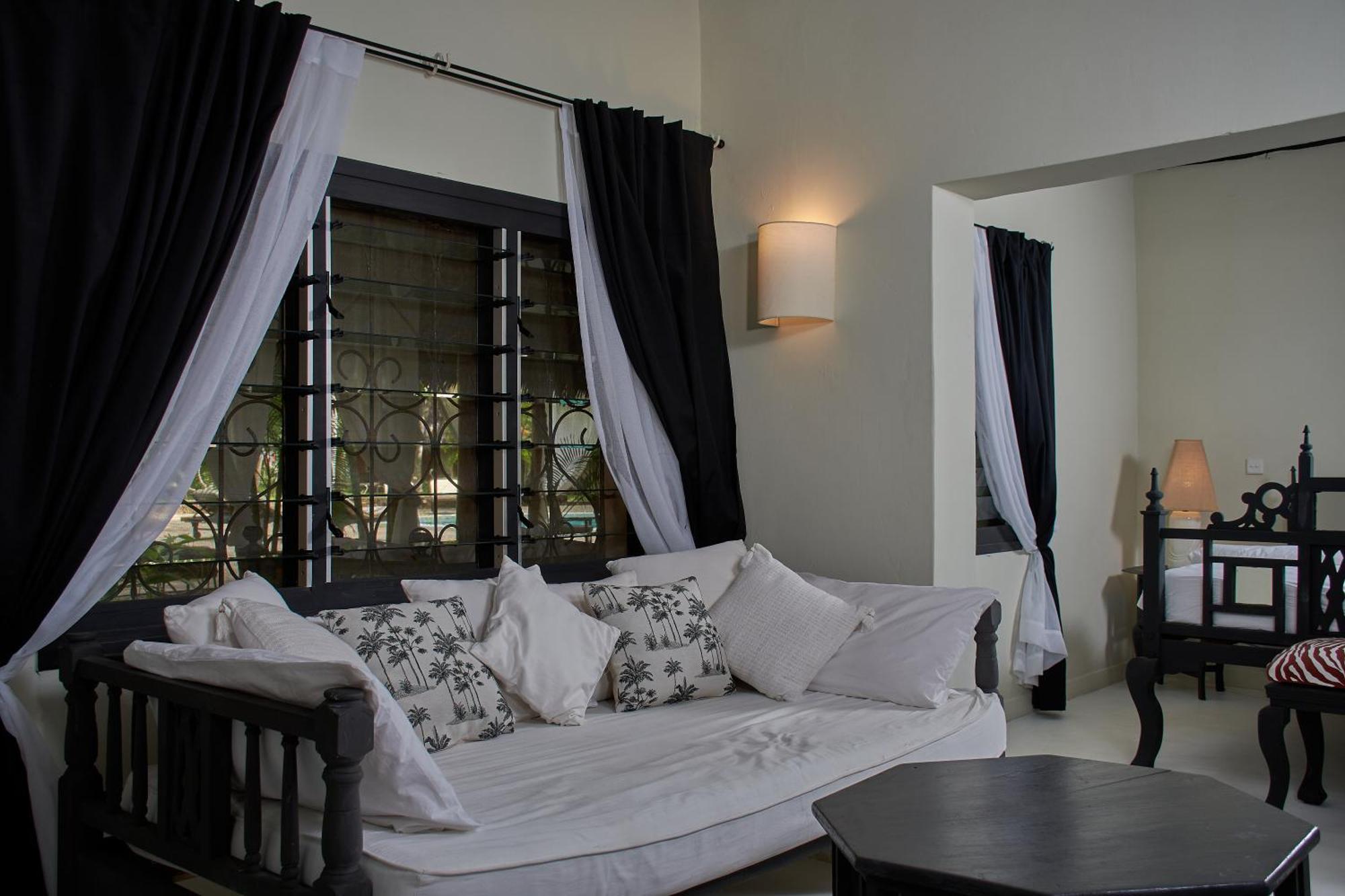 Saffron Garden Malindi Hotel ภายนอก รูปภาพ